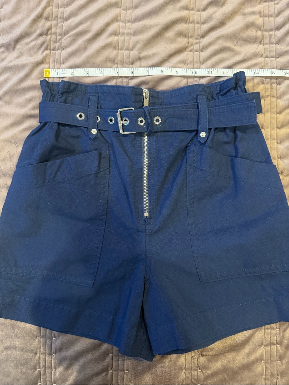 Women’s sz 2 Petite Banana Republic Navy High-Waist Belted Utility Shorts